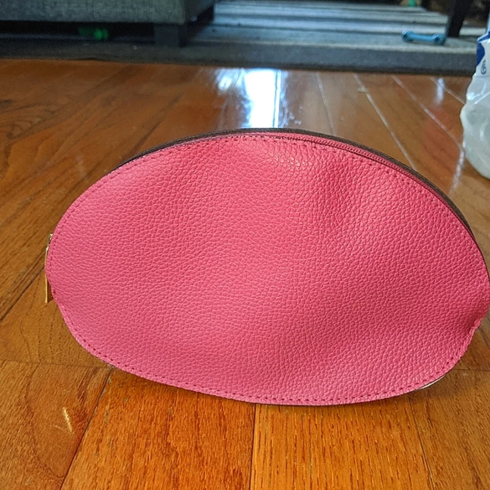 Estee Lauder pink cosmetic bag